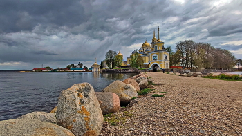 Church of Our Lady and St Ruzhentsovoy. Dominica / ***