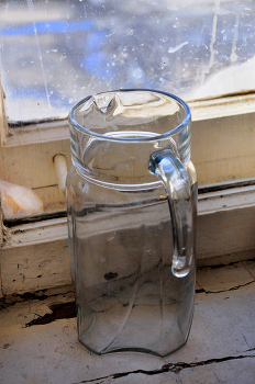 Mirror / ***