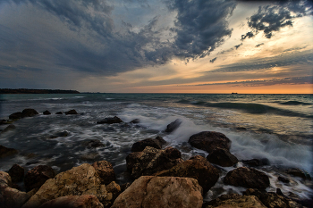 Sunset / ***