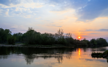 Sunset / ***