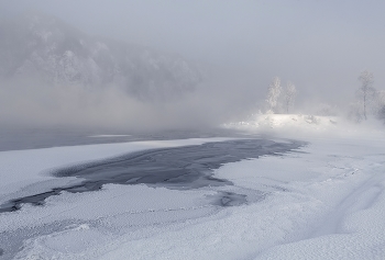 weightlessness / ***