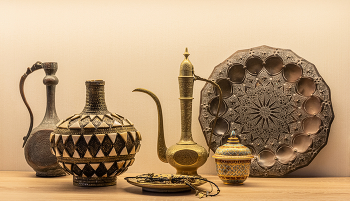 The East is a delicate matter / ***