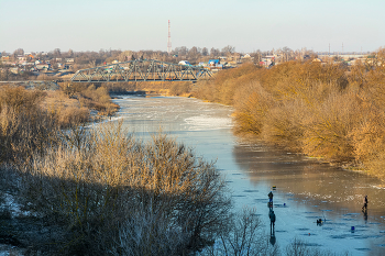 Weekday morning / ***