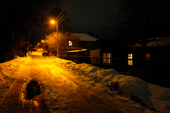 On the outskirts / ***