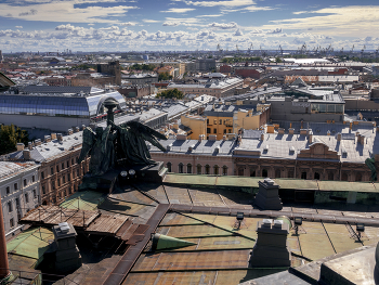 Roofs Of St. Petersburg / ***