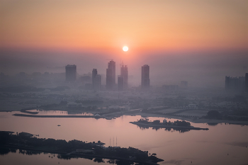 Sun Rising Over Dubai / ***