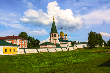 Iver monastery / ***