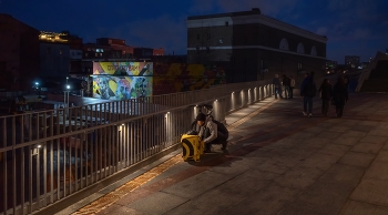 Walking through the city / ***