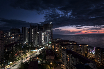 April Batumi Sunset / ***