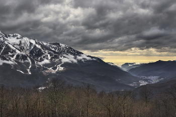 somewhere in the mountains / ***