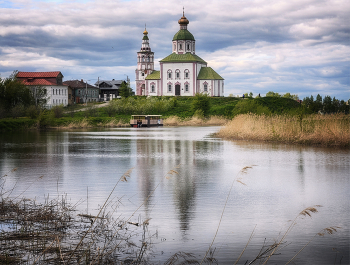 Over the river / ***