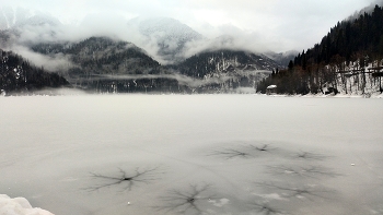 Lake Riza / ***