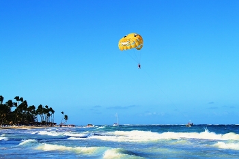 Remembering summer / ***