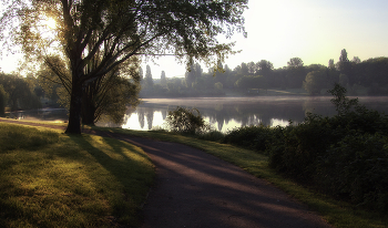 In the morning on the lake / ***