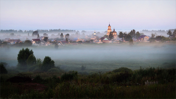 Fog dissipates / ***