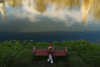 on the bench / ***