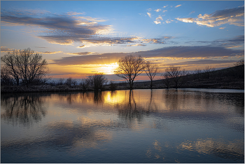 Evening Dawn / ***