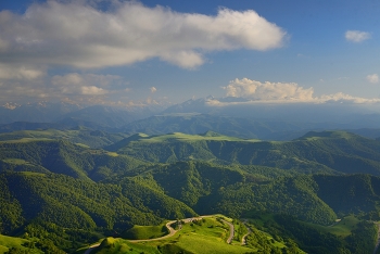 Sunset in the mountains / ***