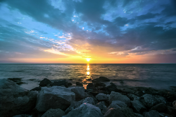 Sunset / ***