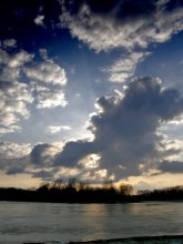 evening by the river / ***