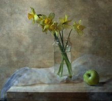 With daffodils / ...............