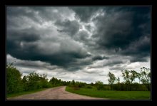 Of clouds and road ... / ***