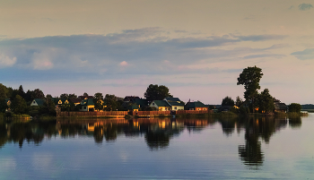 Evening in the village / ***