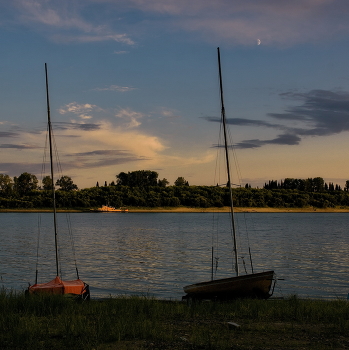 Summer evening. / ***