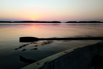Sunset on Vuoksa / ***