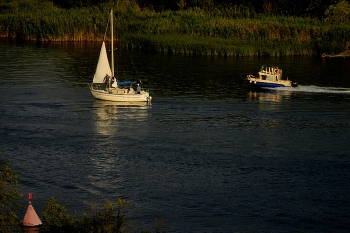 Dancing on the water / ...