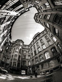 Yard / ***