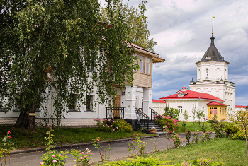 The monastery / ***