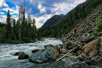 The river Akkem / ***