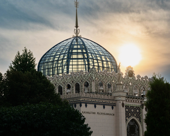 pavilion / ***
