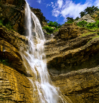 Wuchang-Su waterfall / ***