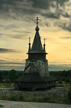 Church of St. Nicholas / ***