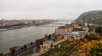 Walking in the Rain / ***