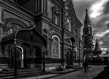 Black &amp; White / ***
