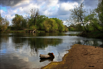 On the shore... / ***