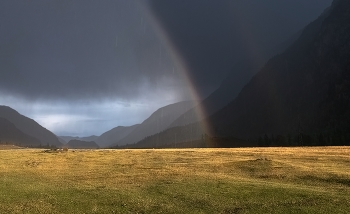 *** Rainbow in the mountains / ***