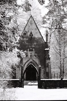 chapel / ***