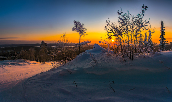 Winter Sunrise / ***