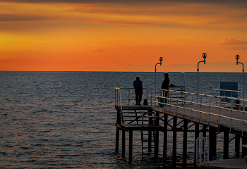 On the pier / ***