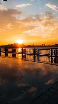 Fiery sunset / ***
