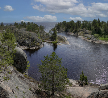 Ladoga Skerries / ...