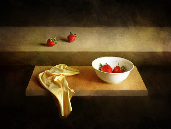 Strawberries / ***