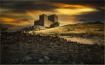 Genoese fortress / ***