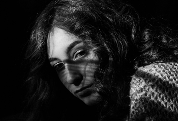 Shadow / ***