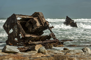 shipwreck / ***