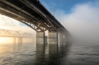 Bridge in the fog / ***